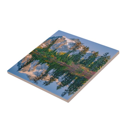 Mount Shuksan mirrored in Reflection Lake タイル (側面)