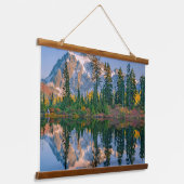 Mount Shuksan mirrored in Reflection Lake 吊り下げ型タペストリー (傾斜あり)