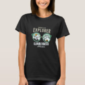 Mountain Explorer Cool Camper Tシャツ (正面)