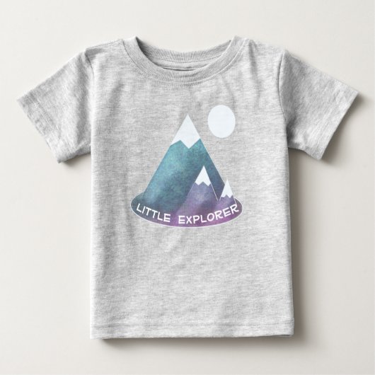 Mountain Scene Little Explorer ベビーTシャツ (正面)