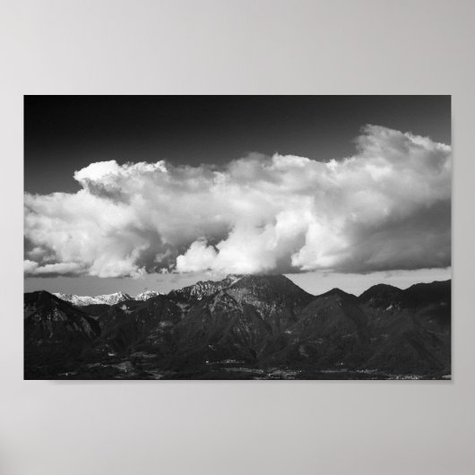 Mountain Storjih、スロベニアの雲の下 ポスター (正面)