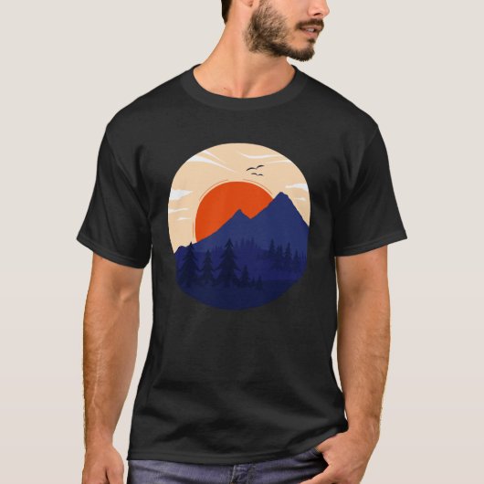 Mountain Sunset Graphic Adventure Outdoor Mountain Tシャツ (正面)