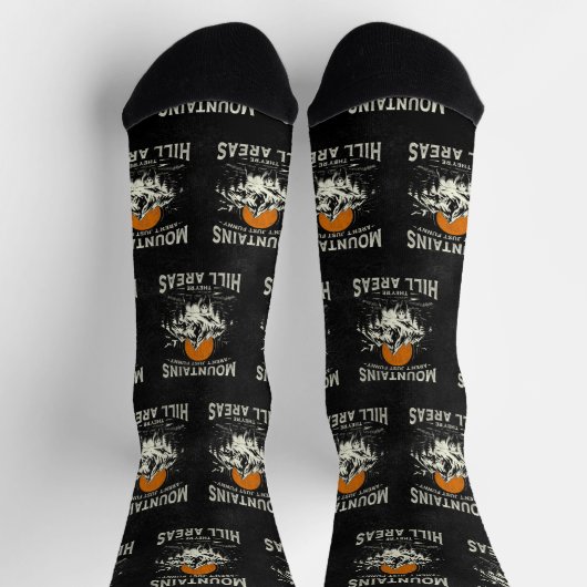 Mountains Aren't Funny They're Hill Areas ソックス (上部)