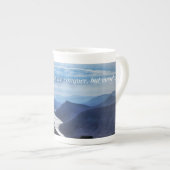 Mourne Mountains Mug ボーンチャイナマグカップ (正面右)