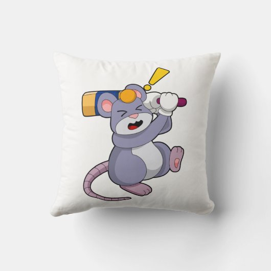 Mouse at Cricket with Cricket bat クッション (裏面)