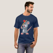 Mouse Cricket Cricket bat Tシャツ (正面フル)