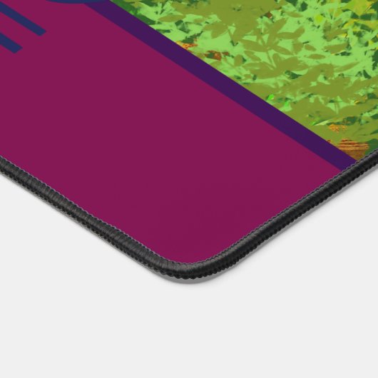 Mouse critter in the forrest デスクマット (コーナー)