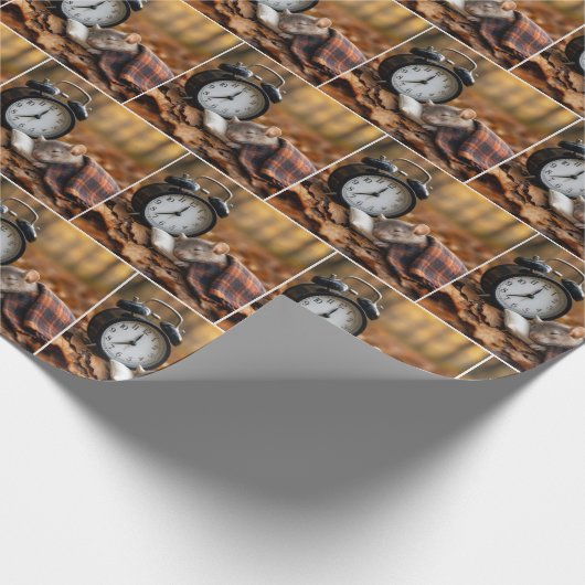 Mouse Sleeping By an Alarm Clock ラッピングペーパー (角)