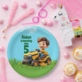 Mowing Into Lawn Mower Birthday Party ペーパープレート (パーティー)