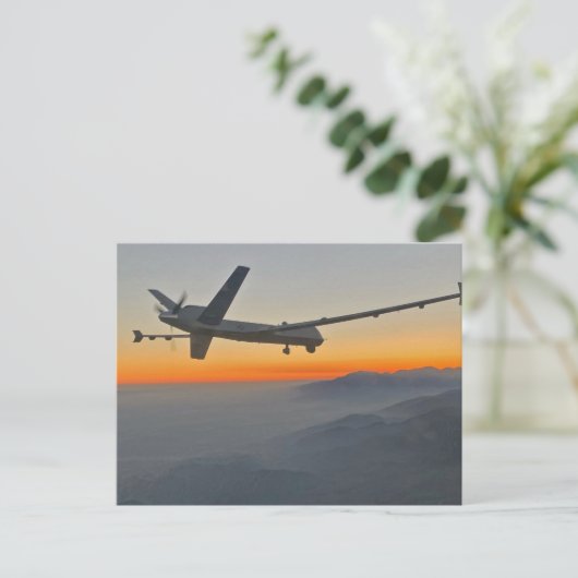 MQ-9 Reaper in Mountain ポストカード (スタンド正面)