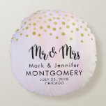 Mr.とミセスフェイク金ゴールド紙吹雪のパープル結婚ズ ラウンドクッション<br><div class="desc">Mr.ミセス記念結婚枕上に振りかける偽の金ゴールド紙吹雪で設計。紫淡い色のと黄色の水色の背景。</div>