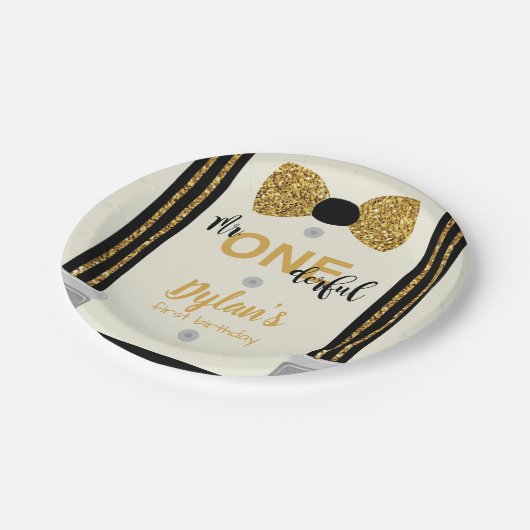 Mr.オネダーフル黒と金ゴールドの蝶ネクタイ ペーパープレート (アングル)