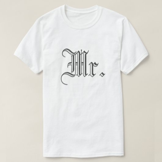 Mr.ブラック文字の夫人 Tシャツ (デザイン正面)