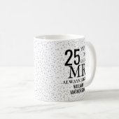 Mr Always Right おもしろ 25 周年 シルバーハート コーヒーマグカップ (正面右)