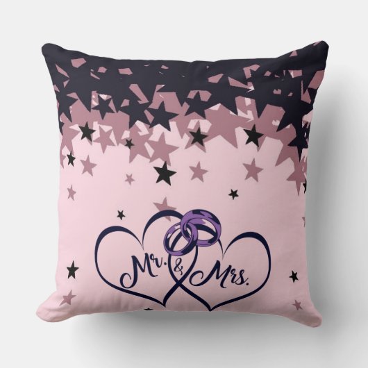 Mr and Mrs Wedding Throw Pillow with Star Backgrou クッション (正面)