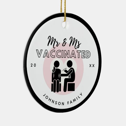 Mr.&M.ワクチン接種されたロマンチックな夫婦の姓 セラミックオーナメント (右)