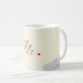 Mr Mag -エレガントソフトブルーの花とクラシックScri コーヒーマグカップ (正面右)