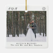 Mr. & Mrs. 初めてのクリスマス 2 枚の写真 セラミックオーナメント (裏面)