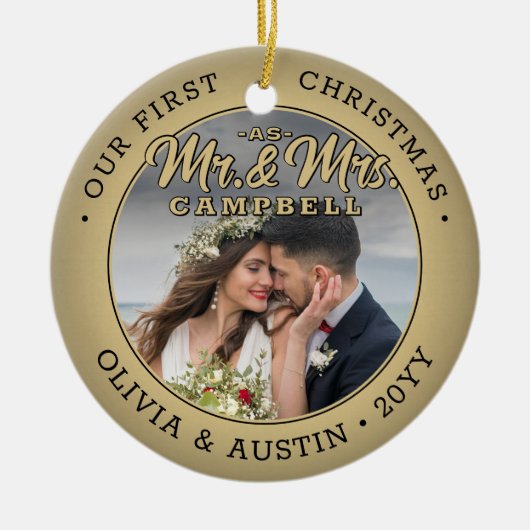 Mr. & Mrs. 2 Photo Newlyweds第1回クリスマスフェイク金ゴールド セラミックオーナメント (正面)