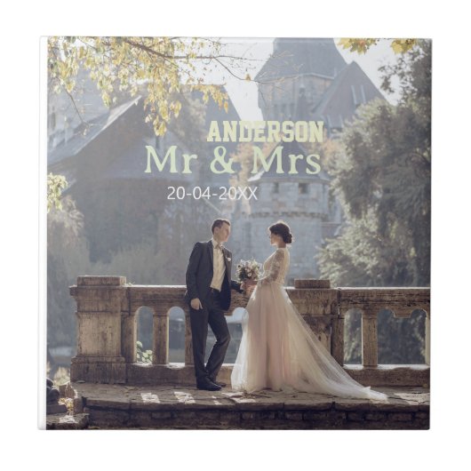 Mr & Mrs add family name photo date wedding family タイル (正面)