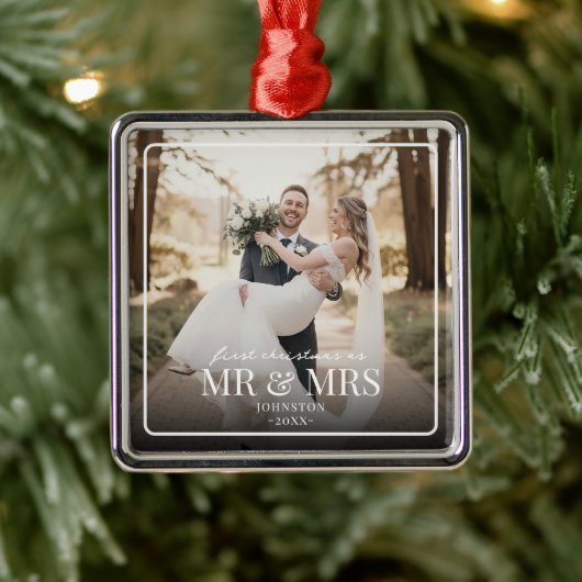 Mr & Mrs First Chirstmas Boarder Custom Photo  メタルオーナメント (ツリー)