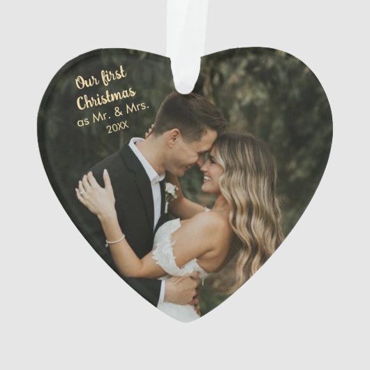 Mr. & Mrs. Heartの形をしたクリスマスとしての私たちの初めてのクリスマス オーナメント (裏面)