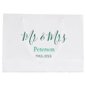 Mr & Mrs last name married year wedding engagement ラージペーパーバッグ (裏面)