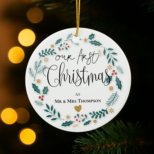 Mr & Mrs Our First Christmas 2025 Newlywed Wreath セラミックオーナメント