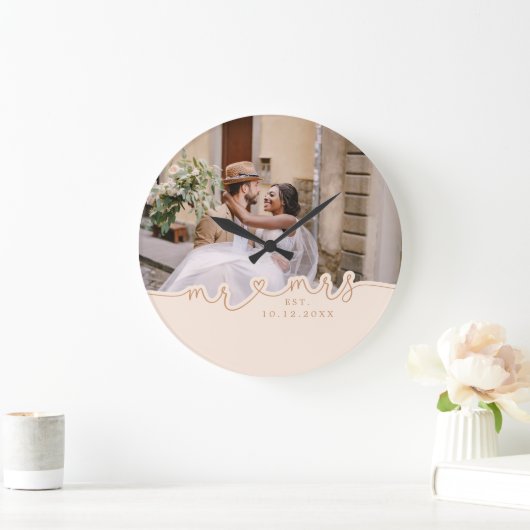 Mr Mrs Script Heart Photo Wedding ラージ壁時計 (ホーム)