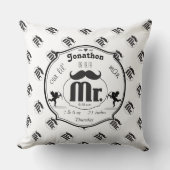 Mr.Mustache Lil Man男の赤ちゃん統計 クッション (正面)