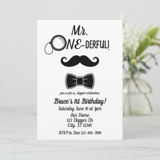Mr. ONE-derful mustache and bowtie 1st birthday 招待状 (スタンド正面)
