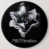 MRNStudiosヴィニー 缶バッジ (正面)