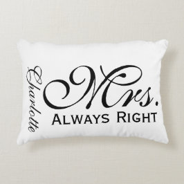 Mrs Always Rightスクロール文字白黒 アクセントクッション