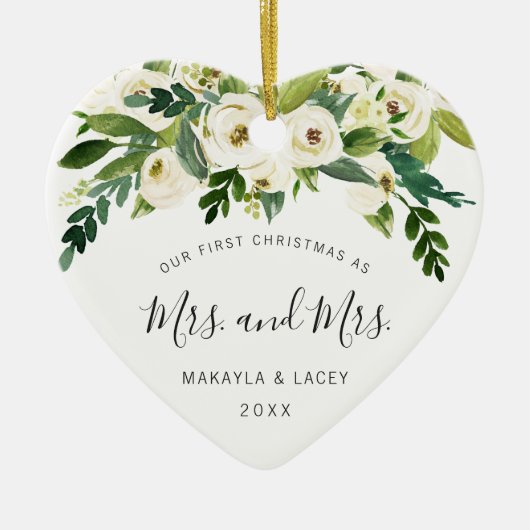 Mrs. and Mrs. Lesbian Photoとしての私たちの初めてのクリスマス セラミックオーナメント (正面)