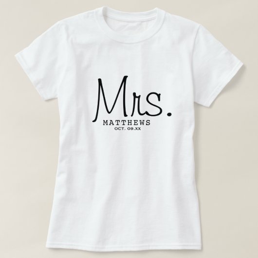 Mrs Blackスクリプトモダンカスタムウェディング新婚 Tシャツ (デザイン正面)