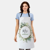 Mrs Greeneryエレガント金ゴールドカスタム結婚モノグラム エプロン (着用した状態)