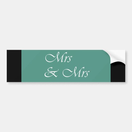 Mrs & Mrs タイポグラフィ バンパーステッカー (正面)