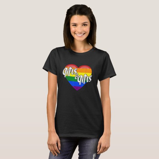 Mrs & Mrs Lesbian Gay LGBTQ Pride Month Support Gr Tシャツ (正面フル)