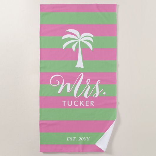Mrs. Palm Tree Beachy Pink Green Wedding Gift ビーチタオル (正面)
