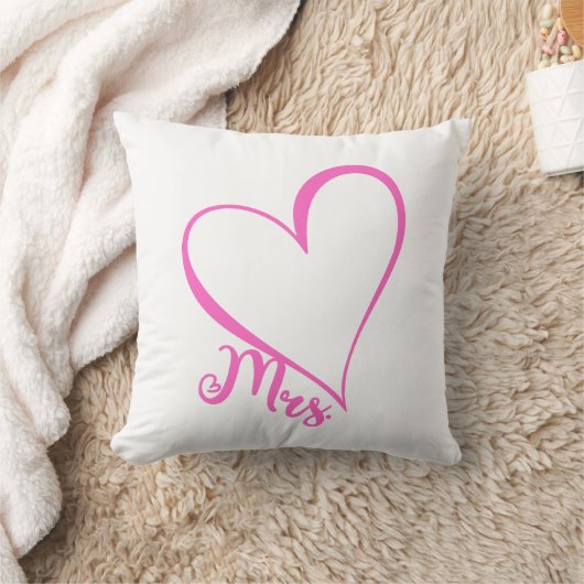 Mrs. Pink Heart Throw Pillow クッション (ブランケット)