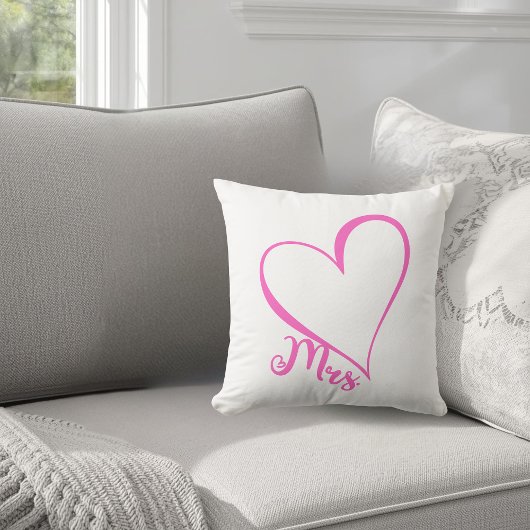 Mrs. Pink Heart Throw Pillow クッション