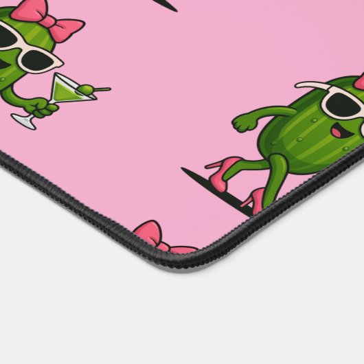 Ms. Cucumber Chic デスクマット (コーナー)