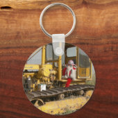 Ms Ellaは農機具をチェックアウトする キーホルダー (正面)