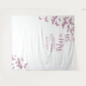 Ms Mrs Purple金ゴールドバタフライホワイトブライダル背景 タペストリー (正面(横))