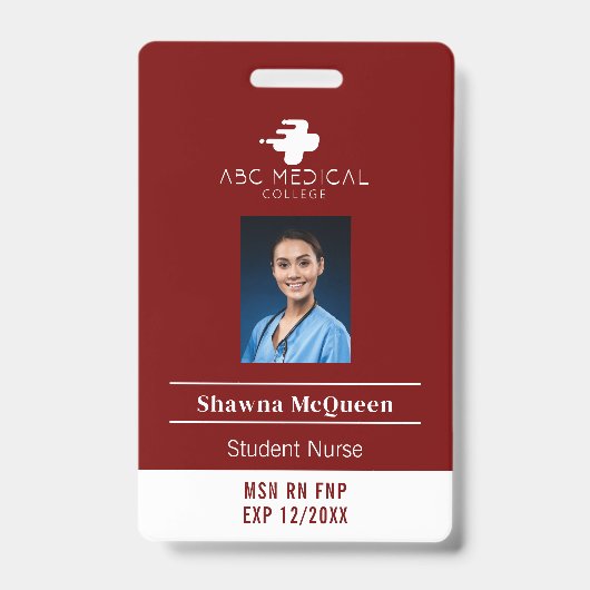 MSN RN FNP学生ナース赤写真QRコード バッジ (正面)