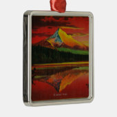 Mt.無くなった湖、オレゴンからの日の出のフード メタルオーナメント (右)