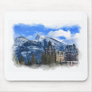 Mt Rundle and Famous Hotel, Banff, Alta，カナダ マウスパッド