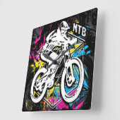 MTBマウンテンバイク – 山バイクもしくは自転車に乗る人MTB壁時計 スクエア壁時計 (傾斜)