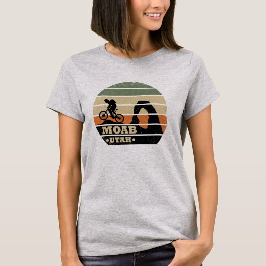 Mtb Moab - ユタ州マウンテンバイク Tシャツ (正面)