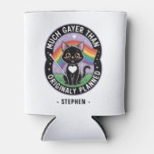 Much Gayer – 可愛おもしろいい黒猫LGBTQプライド 缶クーラー (正面)